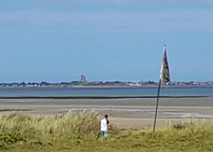 Maison Les Pieds Dans La *