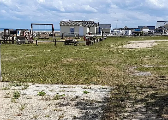 Maison Les Pieds Dans La *